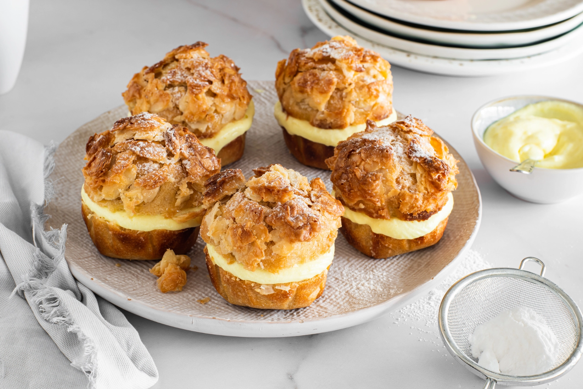 muffin-con-crema-e-mandorle-bienenstich-molino-merano